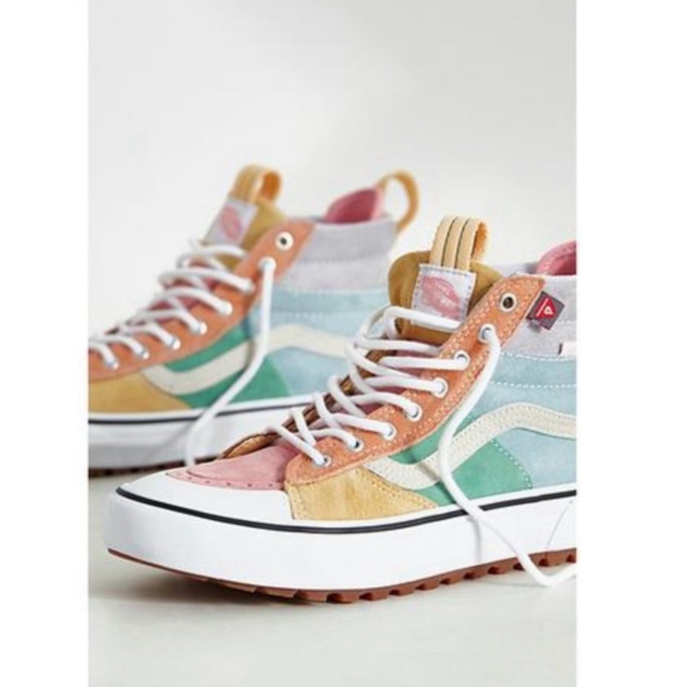 Rare VANS Free People Sk8-Hi MTE-2 Pastel Hi-Top Sneakers Women’s Size 7